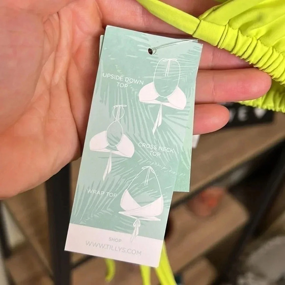 FULL Tilt NWT Multi-Way Halter Bikini Top Size M - Picture 8 of 9